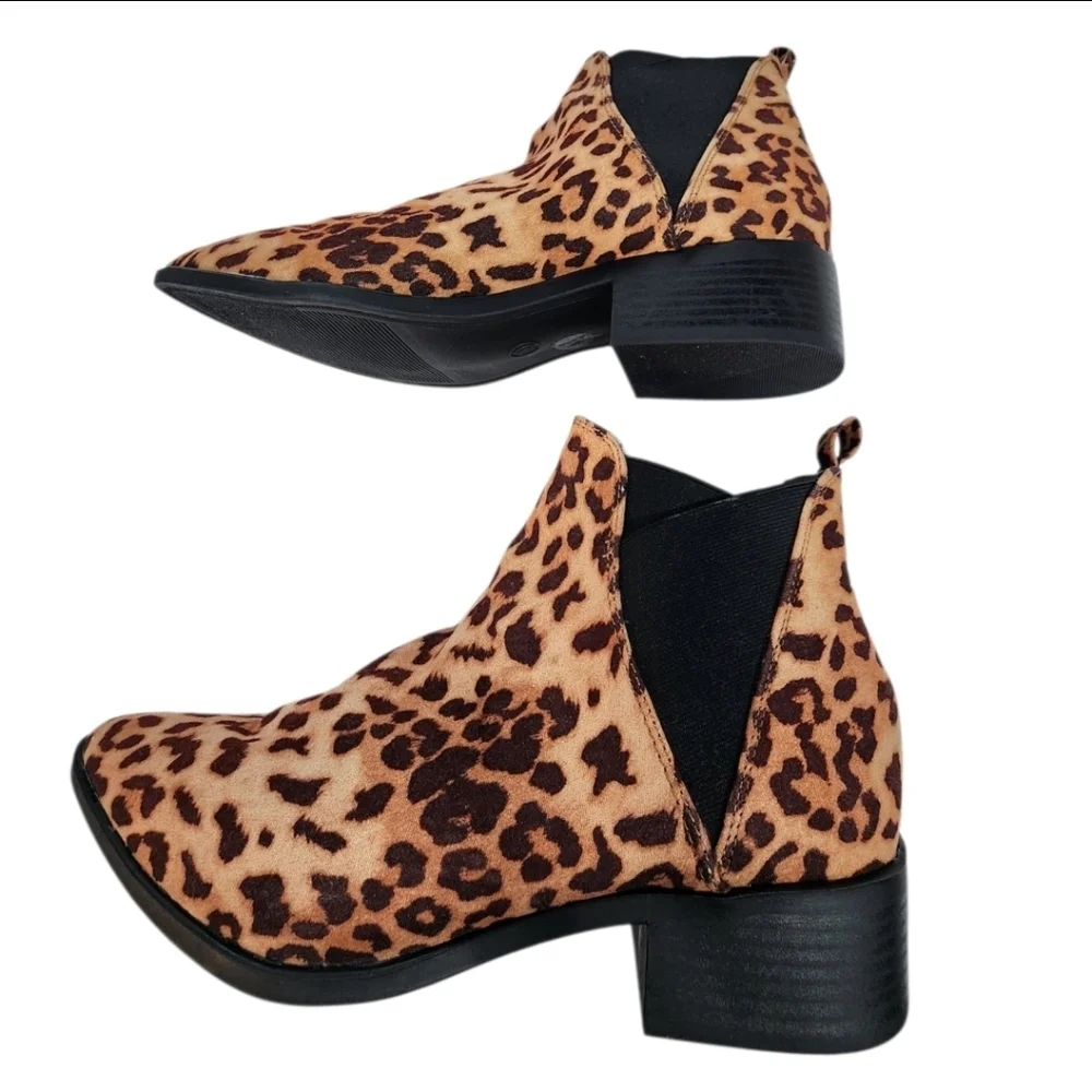 A New Day Krista Microsuede Pointed Leopard Chelsea Bootie, Sz 10